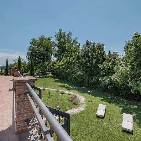 2 Bedroom Lovely In Lägenhet *